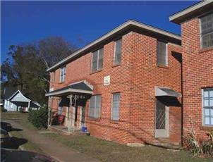 Merrimac Arms apartment in Tuscaloosa, AL